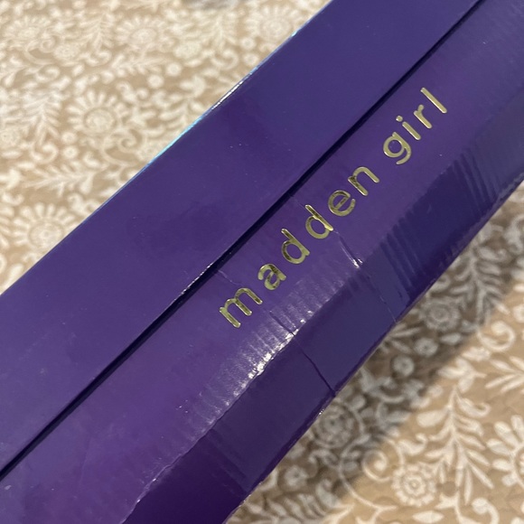 COPY - Steve Madden Boots - Picture 6 of 7